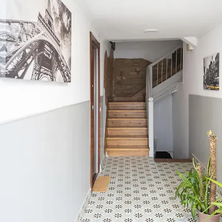 Moderno Loft Con Vistas A La Bahía De