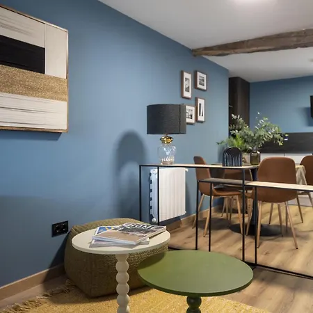 Moderno Loft Con Vistas A La Bahía De *